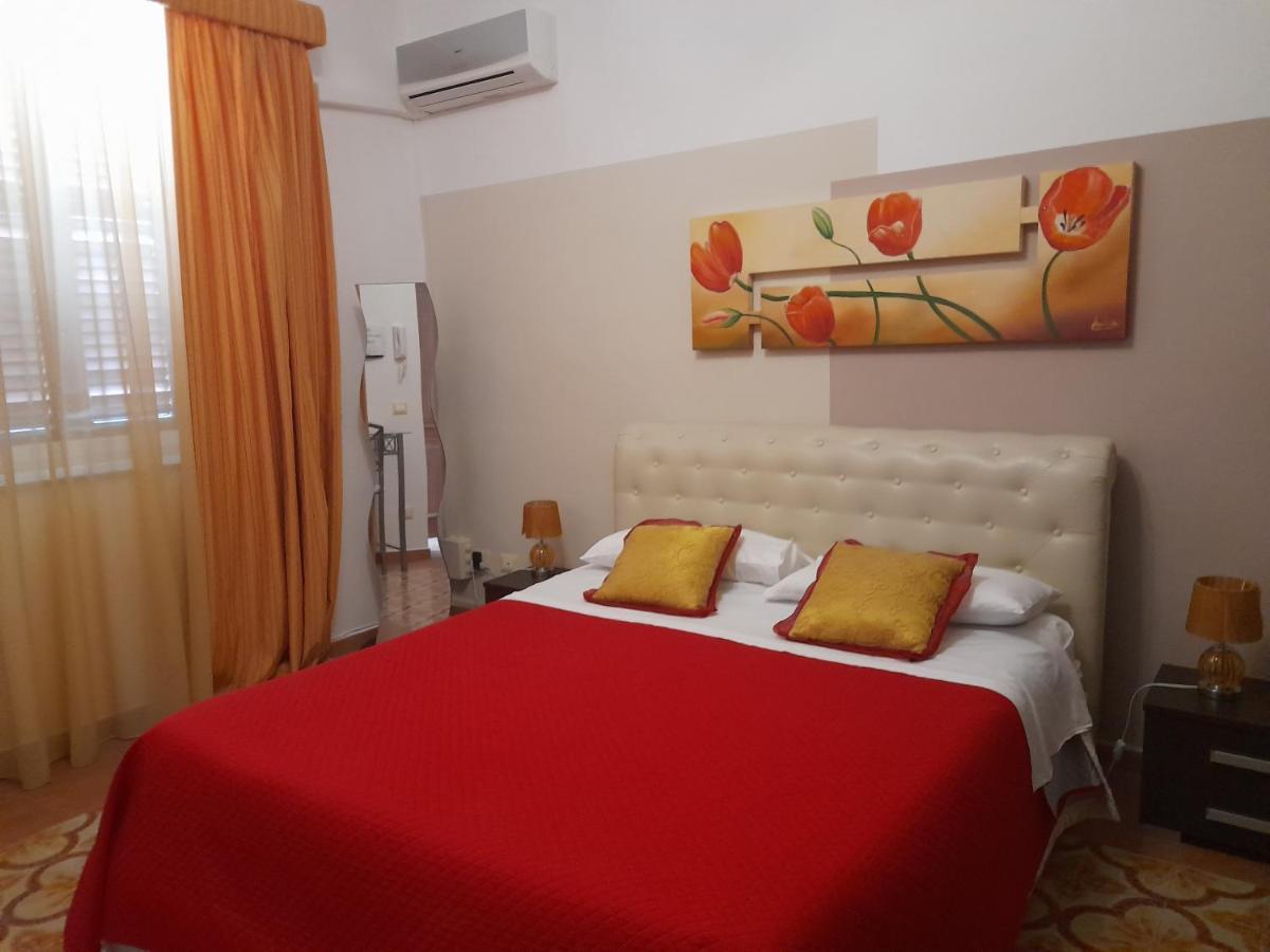 I Faraglioni 2* Terrasini